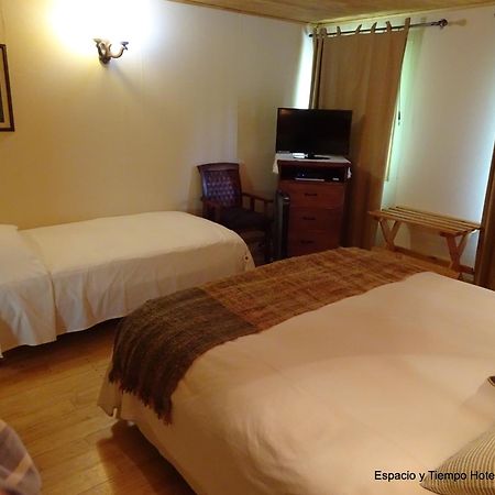 Espacio y Tiempo Hotel de Montaña La Junta Habitación foto