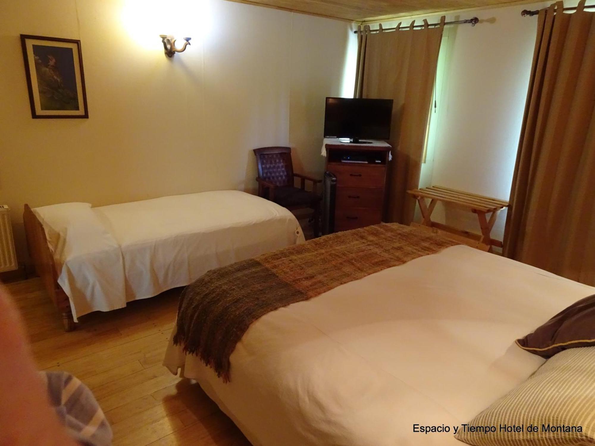 Espacio y Tiempo Hotel de Montaña La Junta Habitación foto